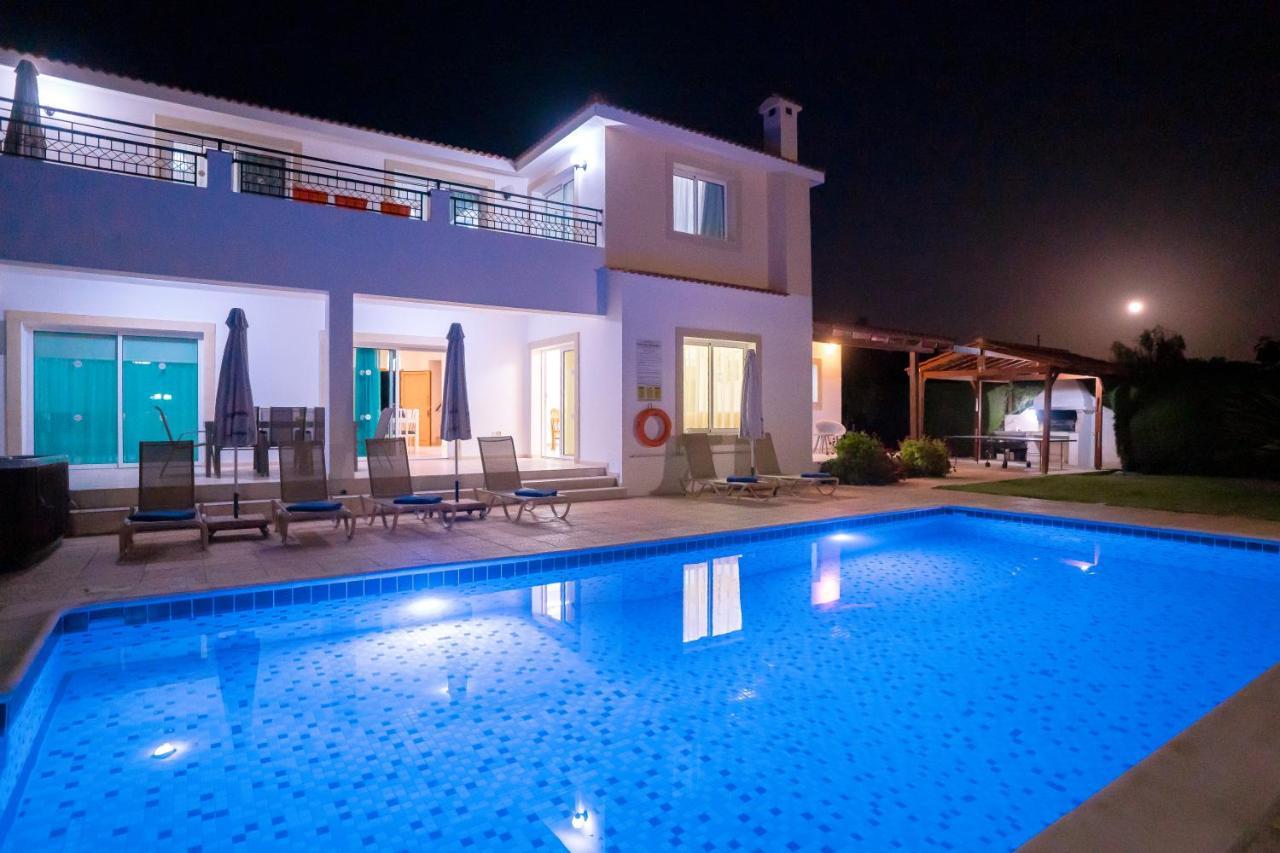 Bella Katerina By Prestige Bookings Coral Bay Esterno foto
